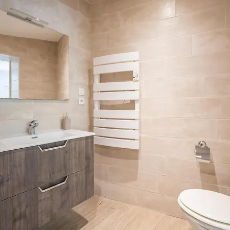 Le Bellevue ~ Parking ~ Climatisation Lägenhet Carcassonne