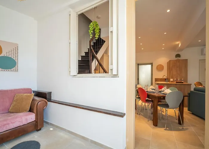 Le Bellevue ~ Parking ~ Climatisation *