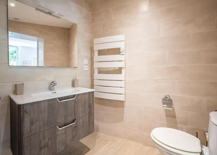 Le Bellevue ~ Parking ~ Climatisation דירה קרקסון